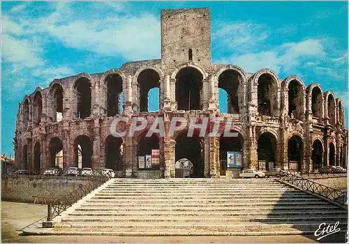 Cartes postales moderne Arles (Bouches du Rhone) en Provence les Arenes Amphitheatre Bati par les Premiers Empereurs de