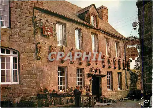 Cartes postales moderne La Bretagne en Couleurs Locronan (Finistere) Vielle maison aux Douze Apotres et JOB le sculpteur