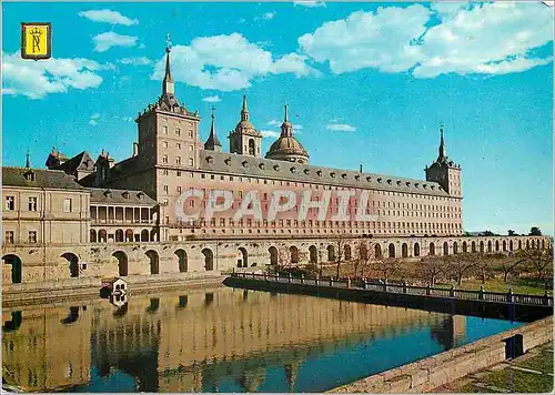 Cartes postales moderne El Escorial Vue du Monastere des le jardin