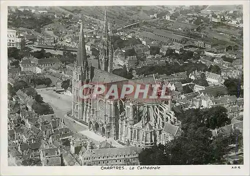 Cartes postales moderne Chartres La Cathedrale