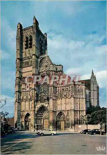 Cartes postales moderne Auxerre La Cathedrale St Etienne (XIII et XVIe siecles) Crypte Romane du XIe siecle