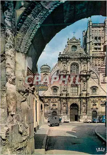 Cartes postales moderne Auxerre Eglise Saint Pierre (1538 1672) precedee par la Porte St Pere