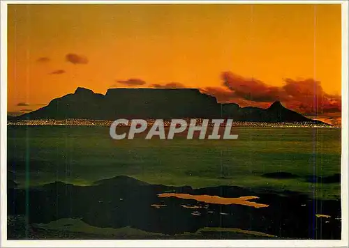 Cartes postales moderne Cape Town Sparking lights of the city ahine acrors Table Bay