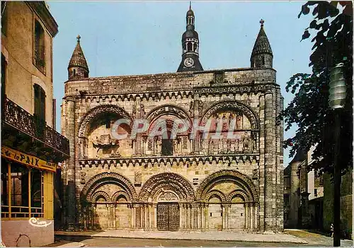 Cartes postales moderne Civray (Vienne) La Facade de l'Eglise Romane (XIIe s)