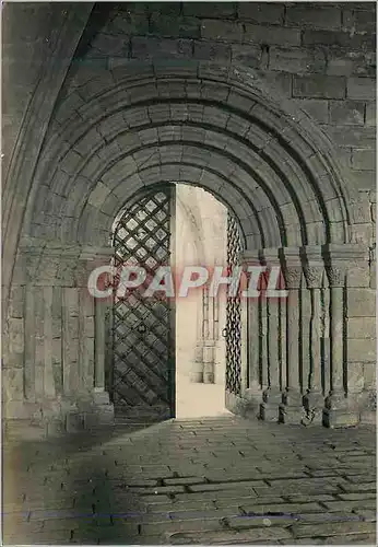 Cartes postales moderne Real Monasterio De Poblet Porte du cloitre XII S
