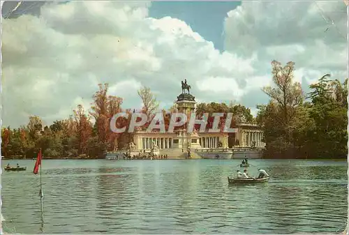 Cartes postales moderne Madrid Parc du Retiro Bassin