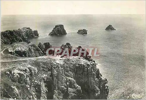 Cartes postales moderne Camaret (Finistere) Les Tas de Pois Le Monument FFI