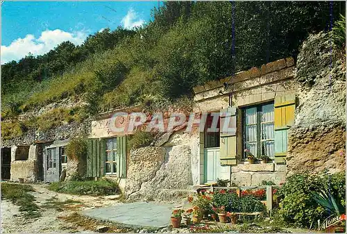 Cartes postales moderne En Touraine Maisons troglodytes