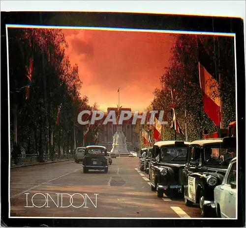 Cartes postales moderne London Taxis in the Mall