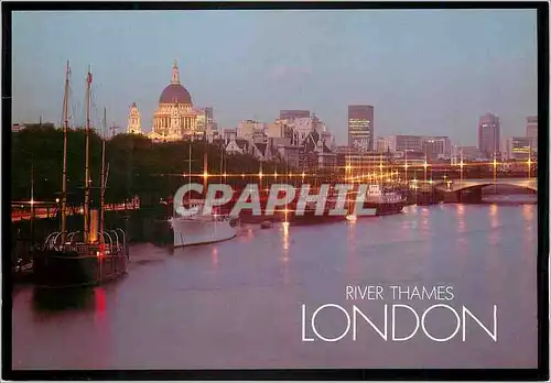 Cartes postales moderne London River Thames Bateaux