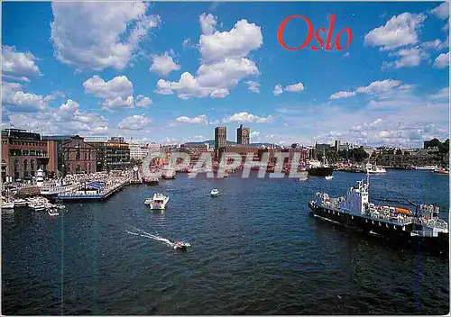 Cartes postales moderne Norvege (Norway) Le Port d'Oslo et l'Hotel de Ville Bateau