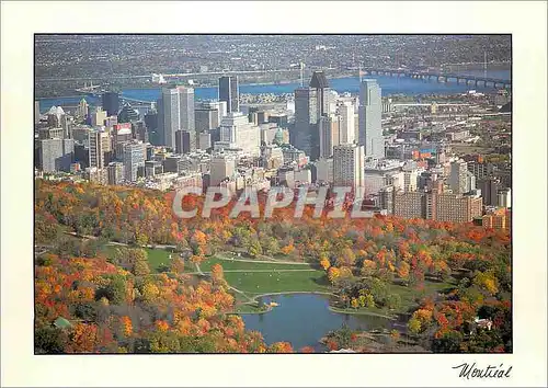 Cartes postales moderne Montreal Le Lac des Castors sur le Mont Royal et le Centre Ville