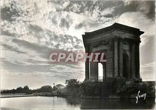 Cartes postales moderne Montpellier (Herault) le Chateau d'Eau