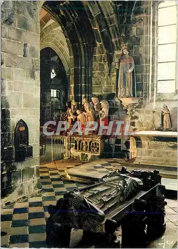 Cartes postales moderne Locronan (Finistere) la Bretagne en Couleurs le Tombeau de Saint Ronan et la Descente de Croix