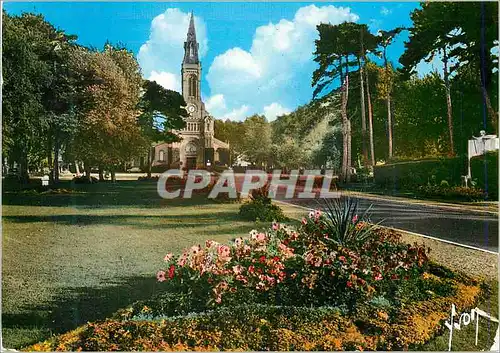 Cartes postales moderne Deauville (Calvados) La Cote Fleurie Eglise Saint Augustin