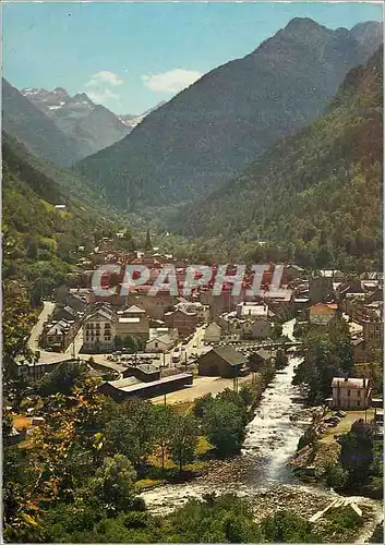 Cartes postales moderne Cauterets (H P) vue Generale au Fond le Massif de Culaous (2812m)