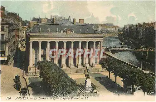 Cartes postales Nantes la Bourse et le Quai Duguay Trouin