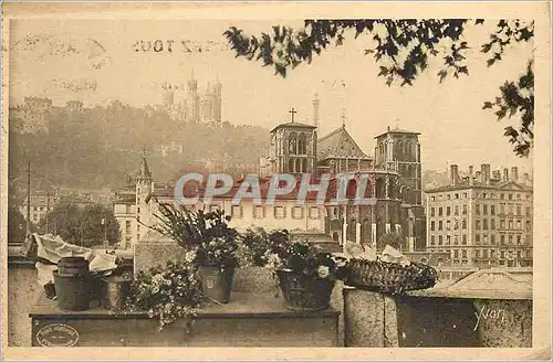 Cartes postales Lyon VUe sur la Cathedrale St Jean et la Basilique de Fourviere