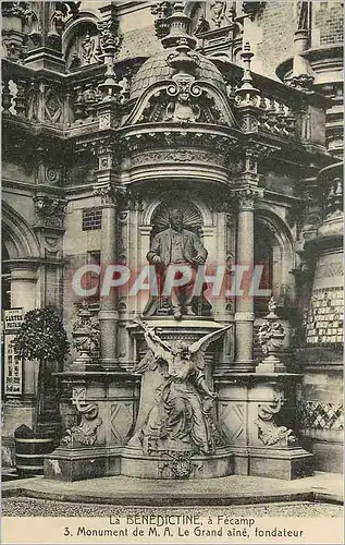 Cartes postales La Benedictine a Fecamp Monument de M A Le Grand aine fondateur