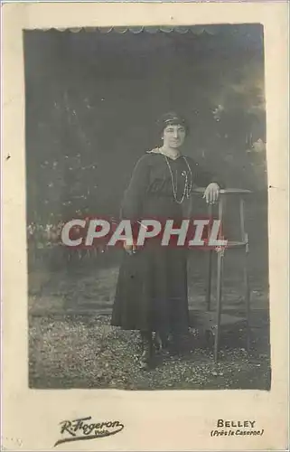 CARTE PHOTO Femme Belley (Pres la Caserne) R Flogeron