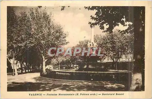 Ansichtskarte AK Valence Fontaine Monumentale (E Poitoux arch) Boulevard Bancel