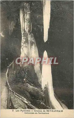 Cartes postales Les Pyrenees Grottes de Betharram Colonnes en formation