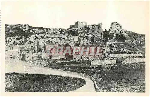 Cartes postales Les Baux Vue Panoramique des Ruines de l'ancien Hopital de l'Eglise St Blaise XII siecle et du C