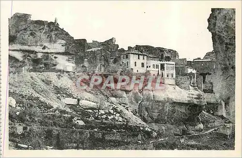 Ansichtskarte AK Les Baux Une partie des remparts et de la Voi Romaine Hotel de la Reine Jeanne