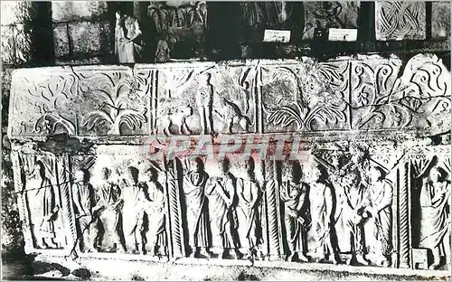 Cartes postales moderne Saint Guilhem Le Desert (Herault) Sacrcophage d'Albane et de Bertane (Epoque wisigothique)