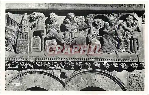 Cartes postales moderne Eglise Abbatiale de Moissac (T et G) Portail Presentation et fuite en Egypte (XIIe siecle)