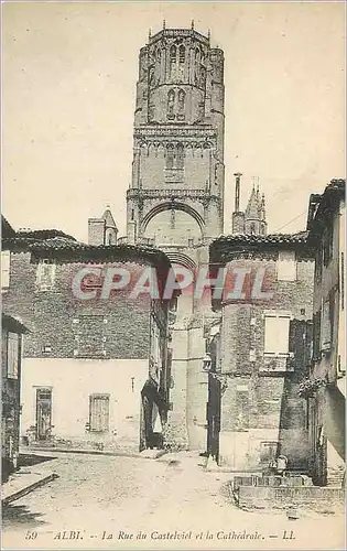 Cartes postales Albi La Rue du Castelviel et la Cathedrale