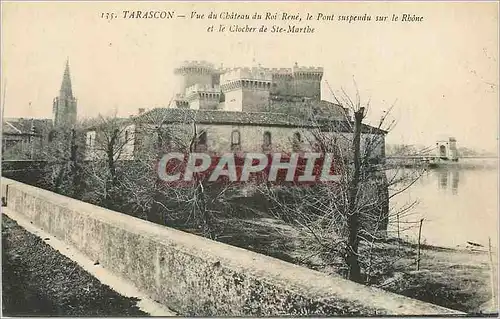 Ansichtskarte AK Tarascon Vue du Chateau du Roi Rene le Pont suspendu sur le Rhone et le Clocher de Ste Marthe