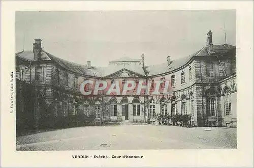 Cartes postales Verdun Eveche Cour d'honneur