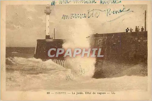 Cartes postales Dieppe La Jetee Effet de vagues Phare