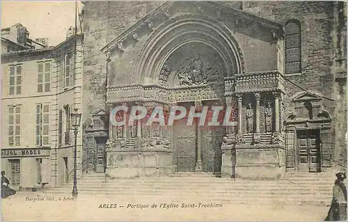 Cartes postales Arles Portique de l'Eglise Saint Tronhime