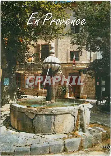 Cartes postales moderne En Provence Une Fontaine Typique