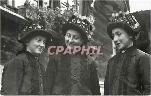 Cartes postales moderne Lotschentaler Tracht Folklore