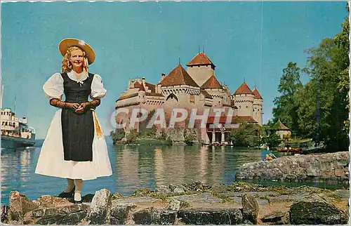 Cartes postales moderne Lac Leman Chateau de Chillon (Suisse) Femme Folklore