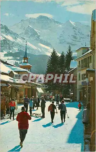 Cartes postales moderne Wengen (1276 m) mit Jungfrau (4166 m)