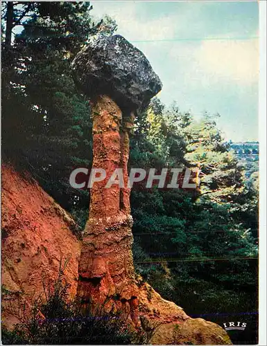 Cartes postales moderne Auvergne la Cheminee des Fees Cendre Rouge des Volcans