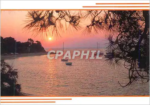 Cartes postales moderne Coucher de Soleil sur la Cote de Lumiere Bateaux