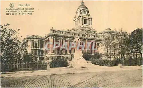 Ansichtskarte AK Bruxelles Palais de Justice et Monument aux Victimes du Premier Navire Ecole Belge (19 Avril 190