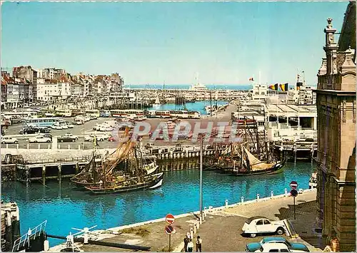 Cartes postales moderne Ostende Port Bateaux de peche