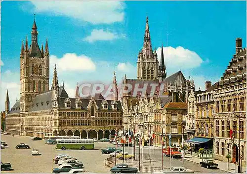Cartes postales moderne Ieper de Hallen en Marktplaats