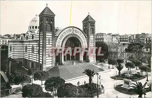 Cartes postales moderne Oran la Cathedrale et la Statue de Jeanne d'Arc