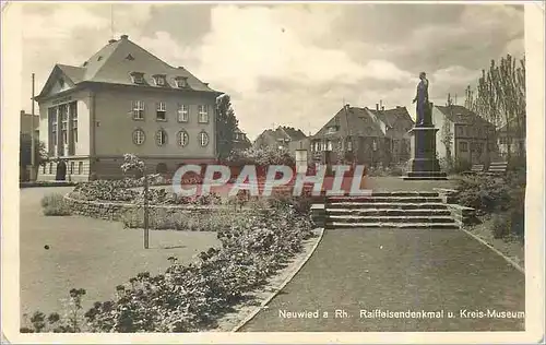 Cartes postales Neuwied a Rh Raiffeisendenkmal U Kreis Museum