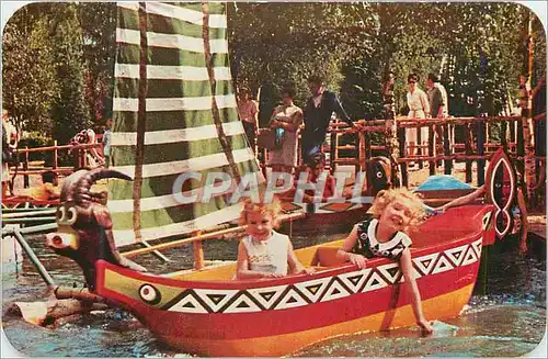 Cartes postales moderne Le Pirogues du Tchad Mer de Sable Ermenonville Enfants Bouc