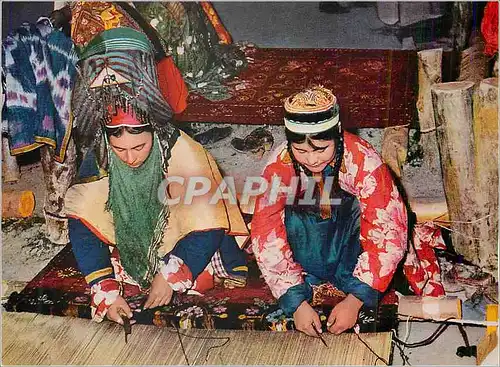 Cartes postales moderne Afghanistan Carpet Weavers of Northern Provinces Folklore