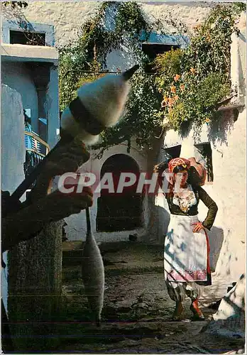 Cartes postales moderne Crete Instantanee de la vie Paysanne Femme Folklore