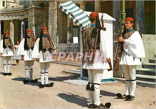Cartes postales moderne Corfou la Garde Royale Militaria